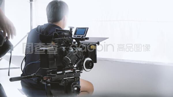 摄像与制作服务 在线广告录音的专业视角